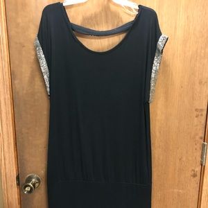 Fun Black dress, that can be long or short!